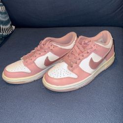 Nike Dunk Low Pink – Size 3.5 – Good Condition