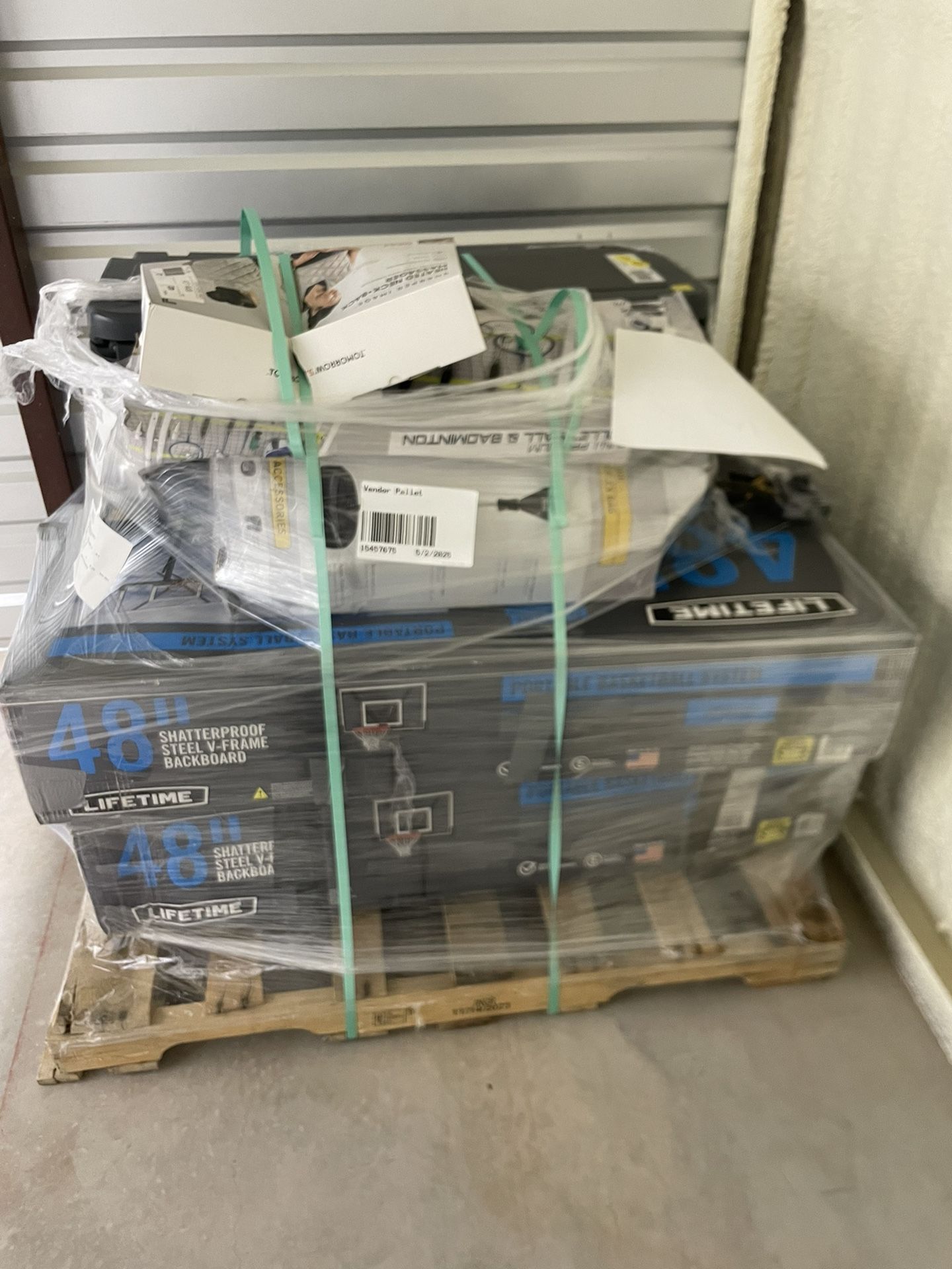 Pallet Mix Of Outdoor Equipment ( Cooler, Neck Massager, Basketball Court)