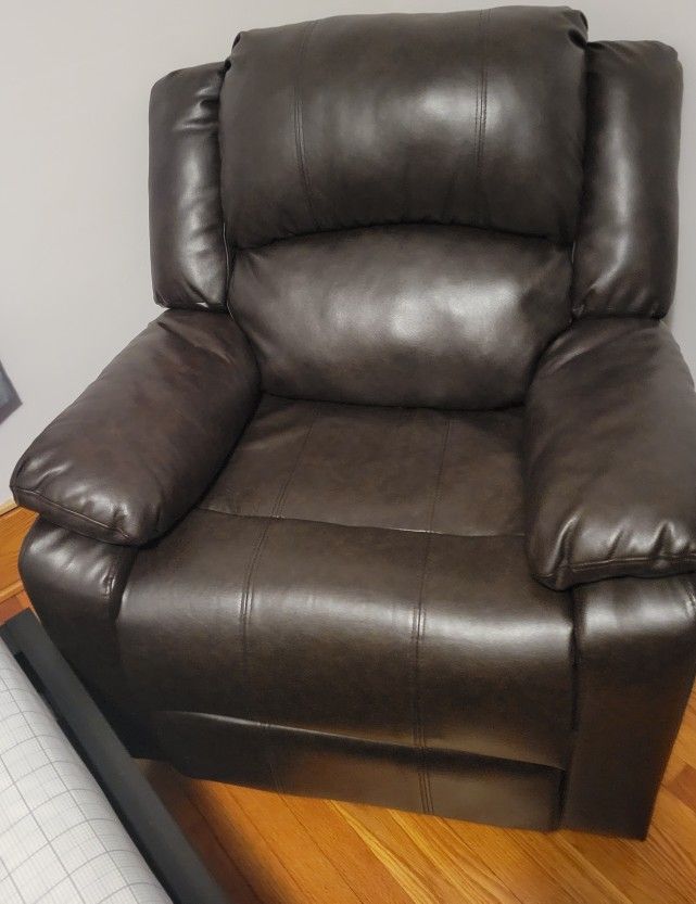 Brown vinyl recliner for Sale in St. Charles, IL OfferUp