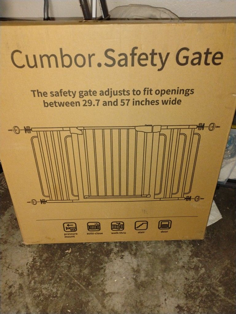 Brand New Safety Gate