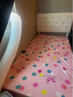 Twin size bed