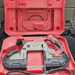 Milwaukee
11 Amp Deep Cut Variable Speed Band Saw