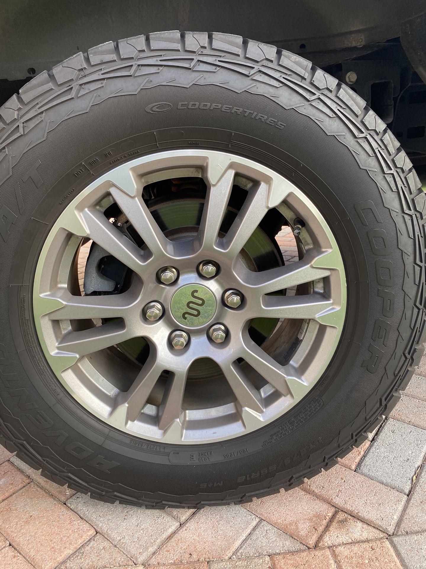 (4) 18” Ford King Ranch Rims with Tires