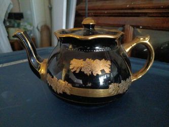 "Arthur Wood" Teapot