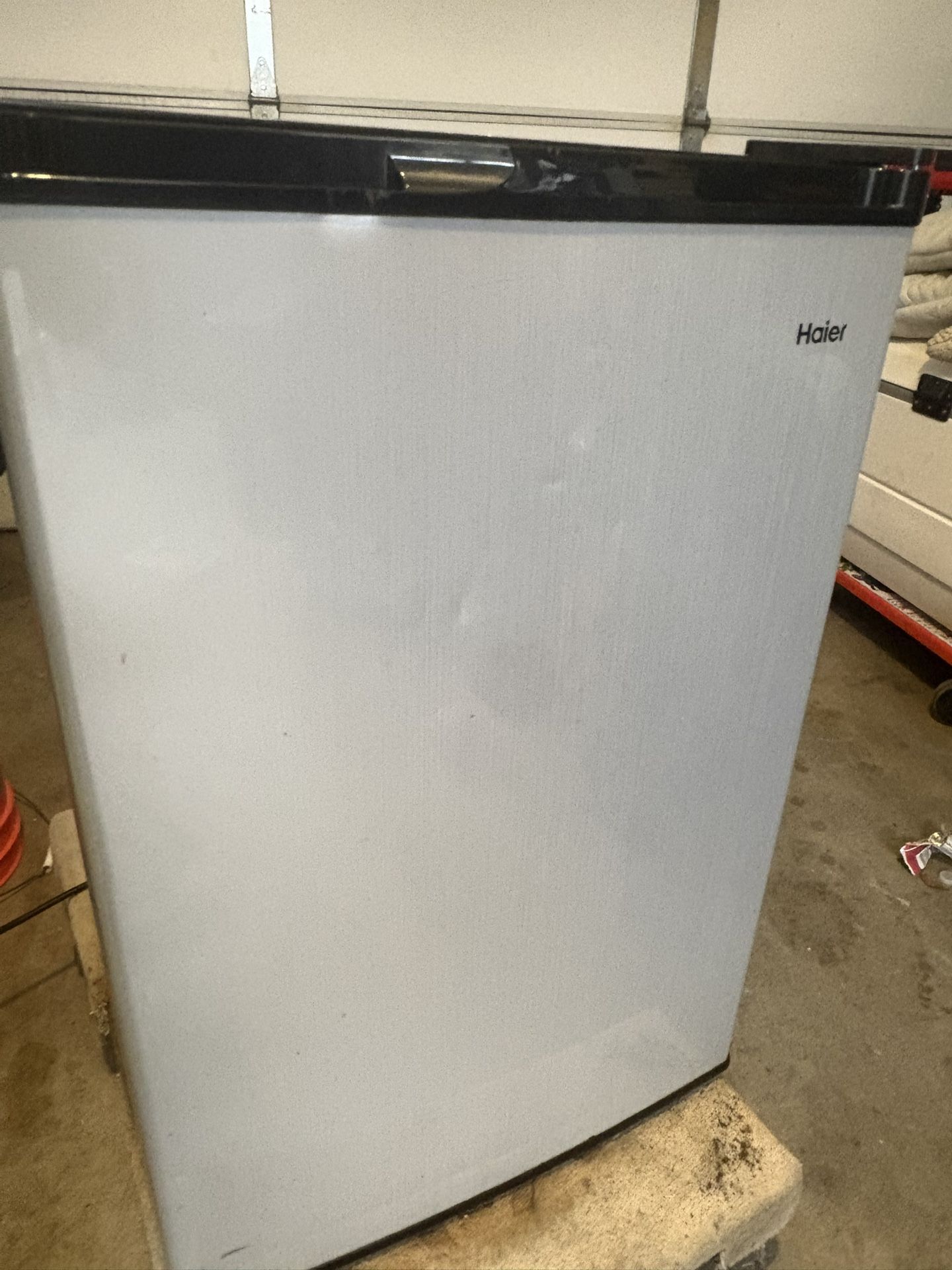 Haier Mini Fridge