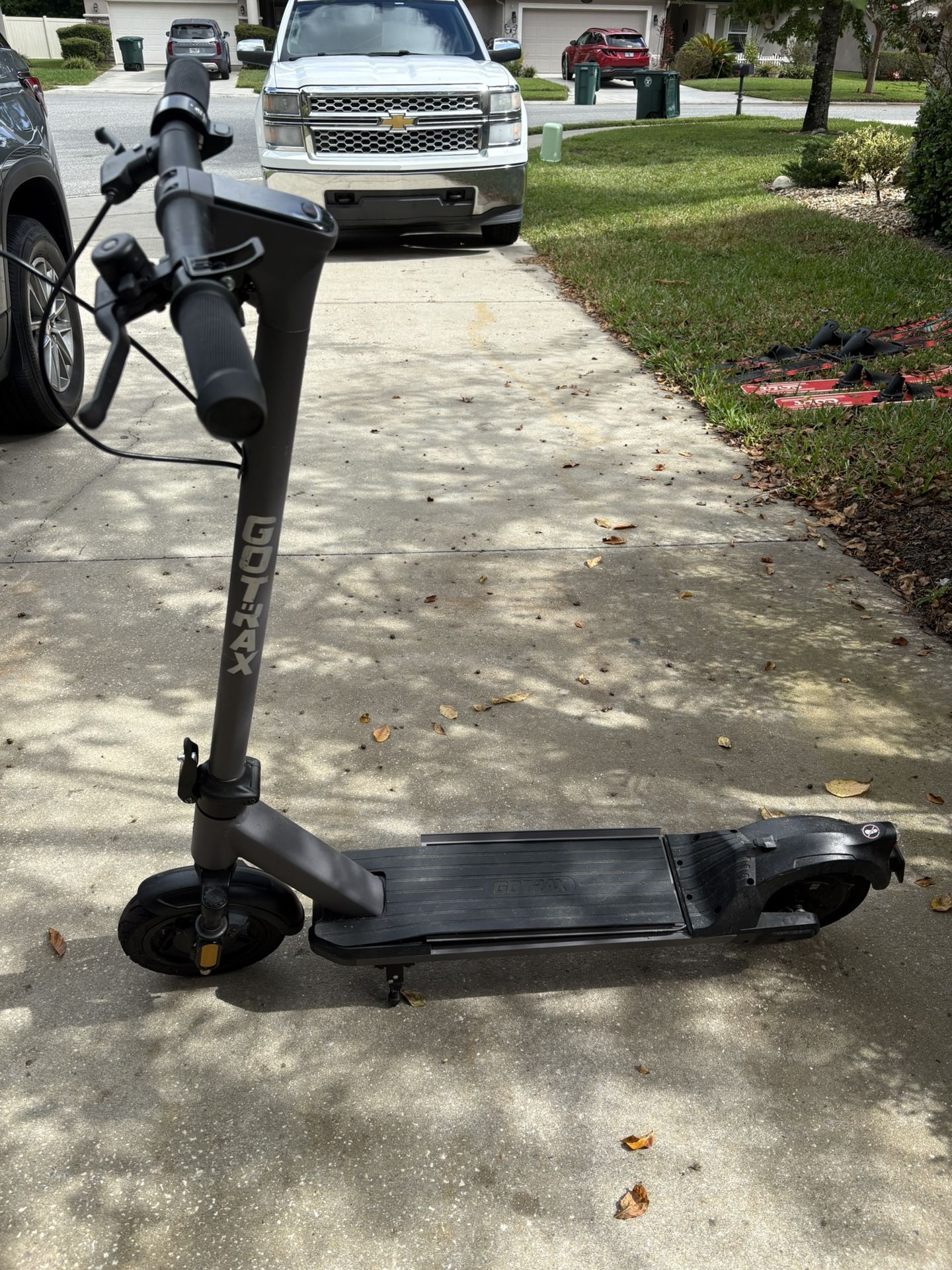 GoTrax Scooter For Parts Only 