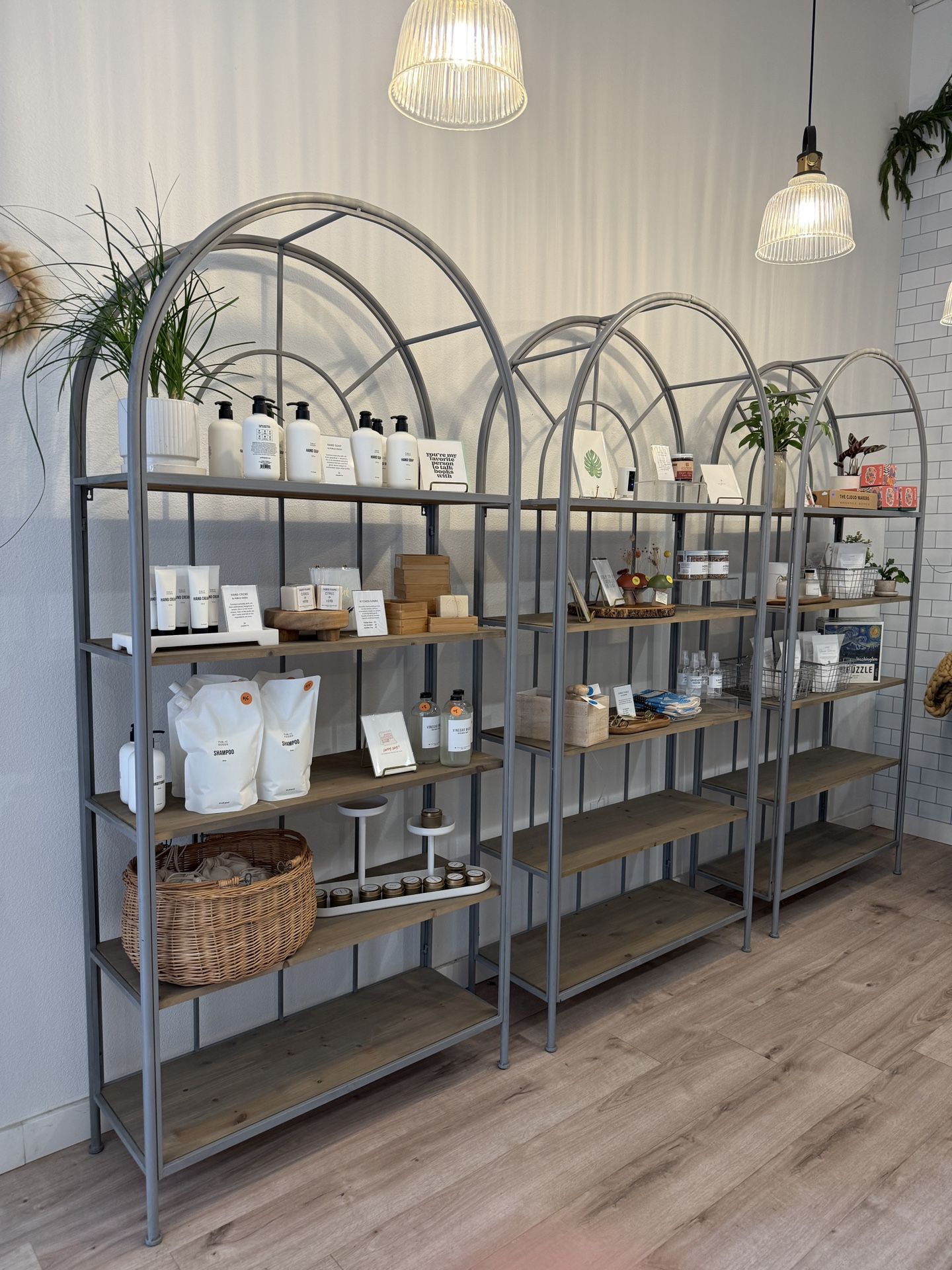 3 Arched Shelves