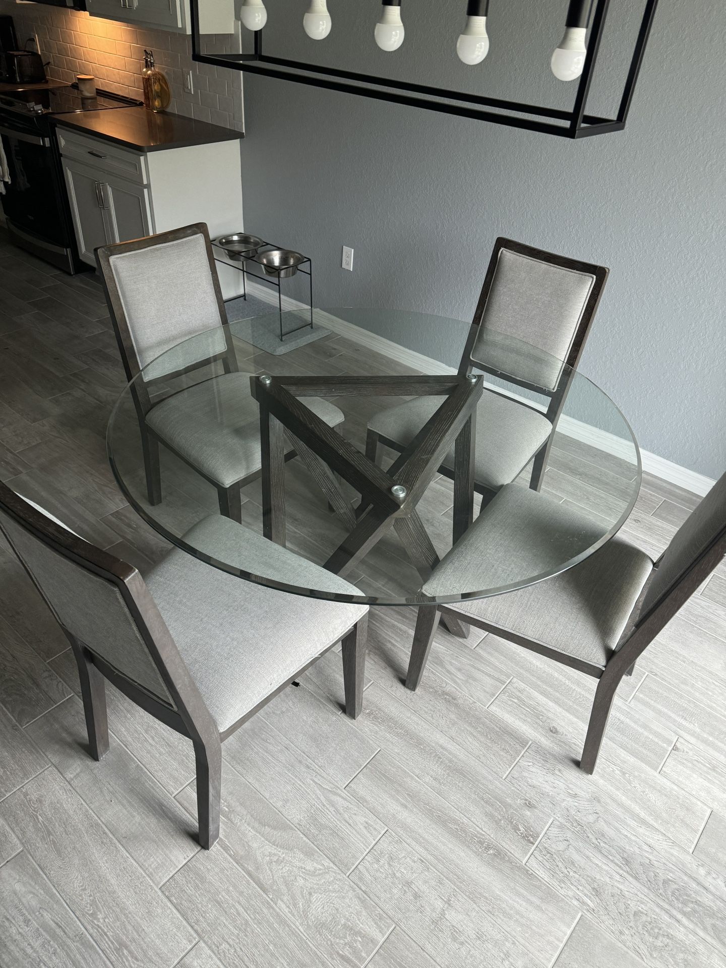 Kitchen Table And Chairs 