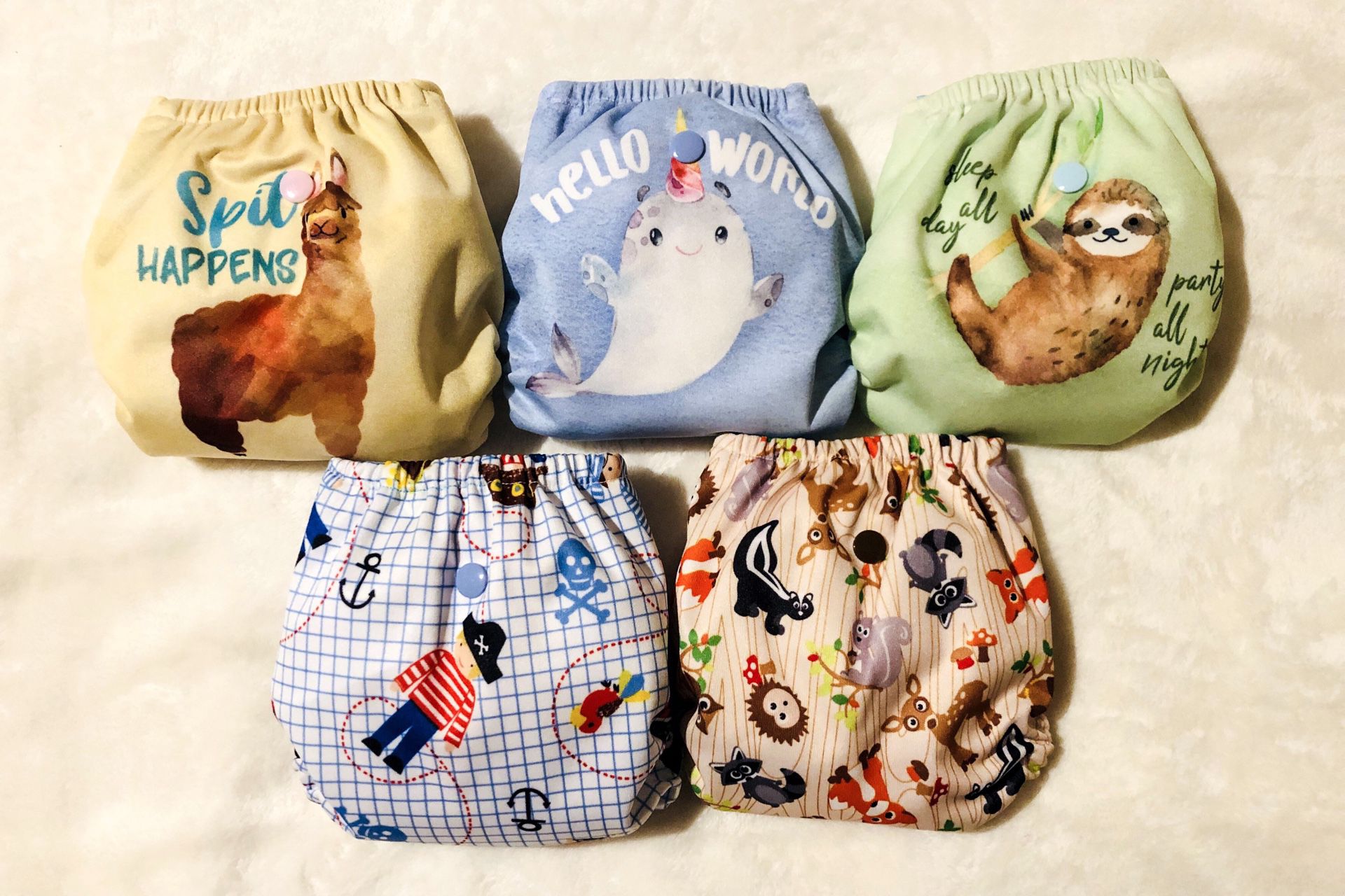 UNUSED Newborn to Small Cloth Diaper - set of 5
