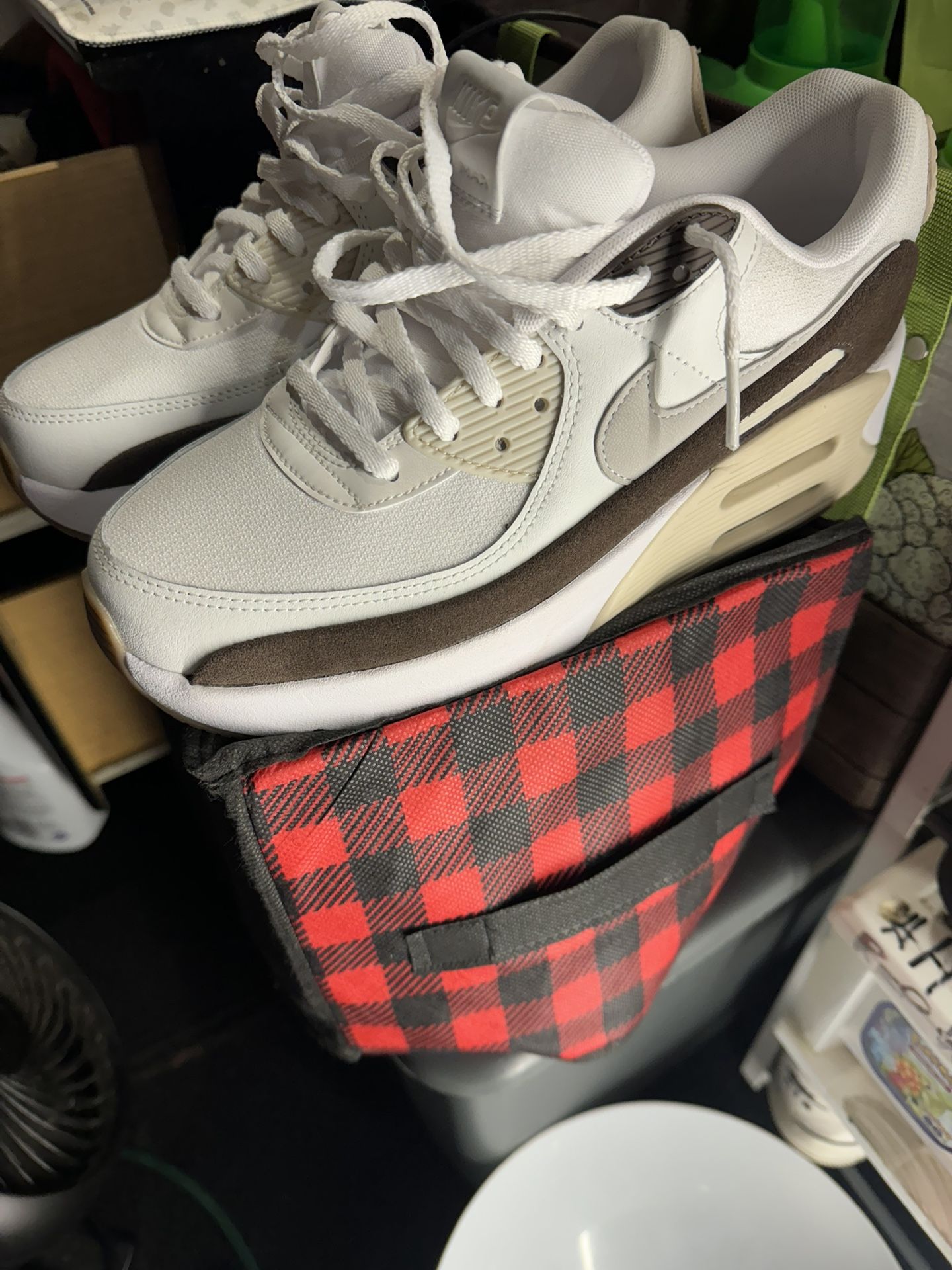 Nike air max 90 LV8’s(no Box)