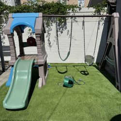 Step 2 Outdoor Swing Set