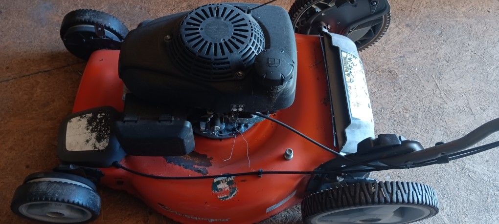 Husqvarna Self Propelled Lawn Mower