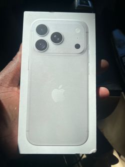 18 Pro 1 TB SEALED UNLOCKED