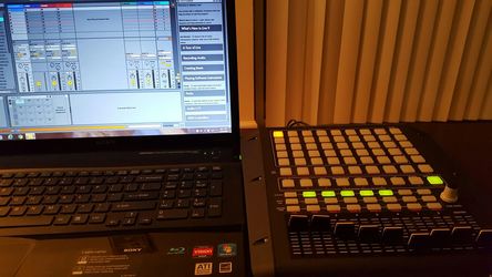 Akai APC20