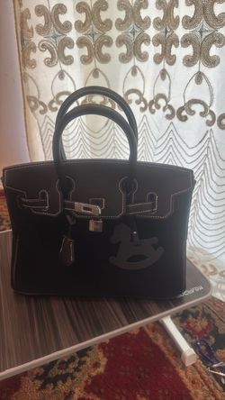 Black Structured Handbag with Silver Hardware