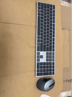 Dell Premier Multi-Device Wireless Keyboard and Mouse (KM7321W)