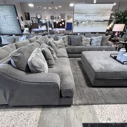 Large Sectional NEW FREE DELIVERY 🚚 