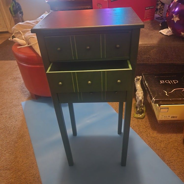 Green Accent Table Or Nightstand With Three Drawers Excellent Condition