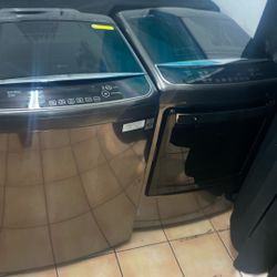 WASHER AND GAS DRYER SET
