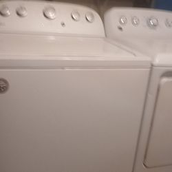 Super Large Capacity Ge Dryer And Whirlpool Washer Wash Full King Comforters Excellent Working Condition 