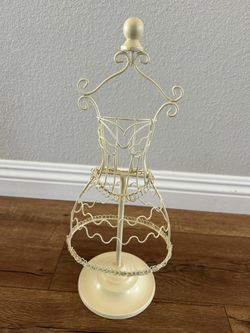 Elegant Cream Jewelry Organizer Stand
