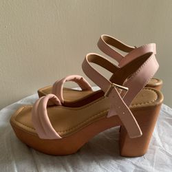Heels Size (7.5) 