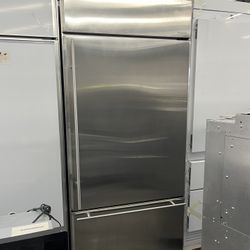 Monogram Stainless Steel Built In 36” Bottom Freezer Refrigerator 