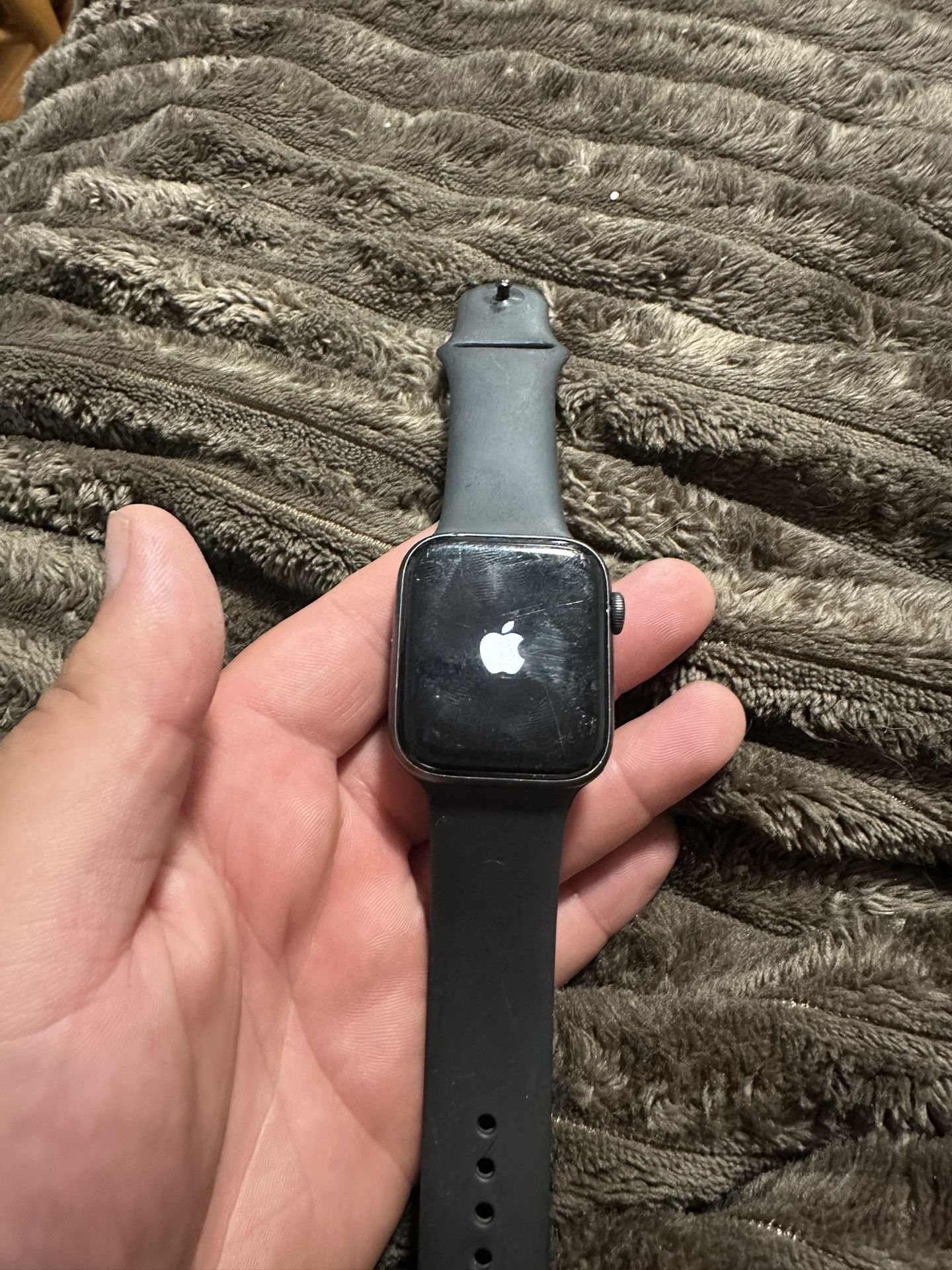 Apple Watch Series 5 Aluminum 44mm