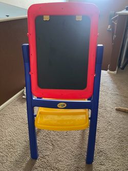 Crayola glow qwikflip 2 sided Easel