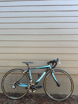 Fuji Supreme RC Women’s Carbon Road Bike – XS 44cm - Lightweight Bicycle
