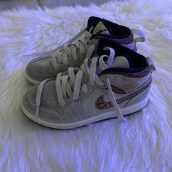 Air Jordan 1 Mid SE GS ‘Brown Elephant’