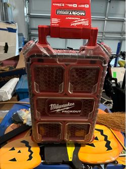 Milwaukee small pack out