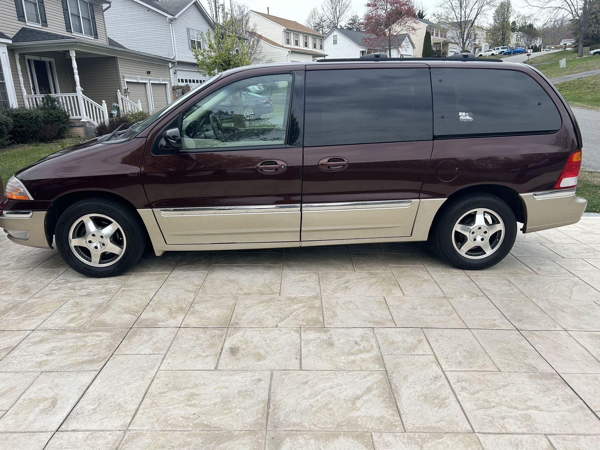 2000 Ford Windstar