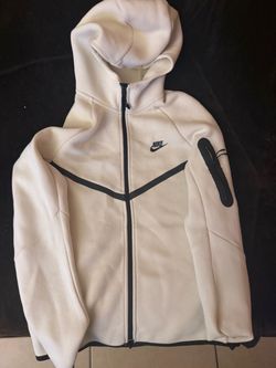 Nike tech