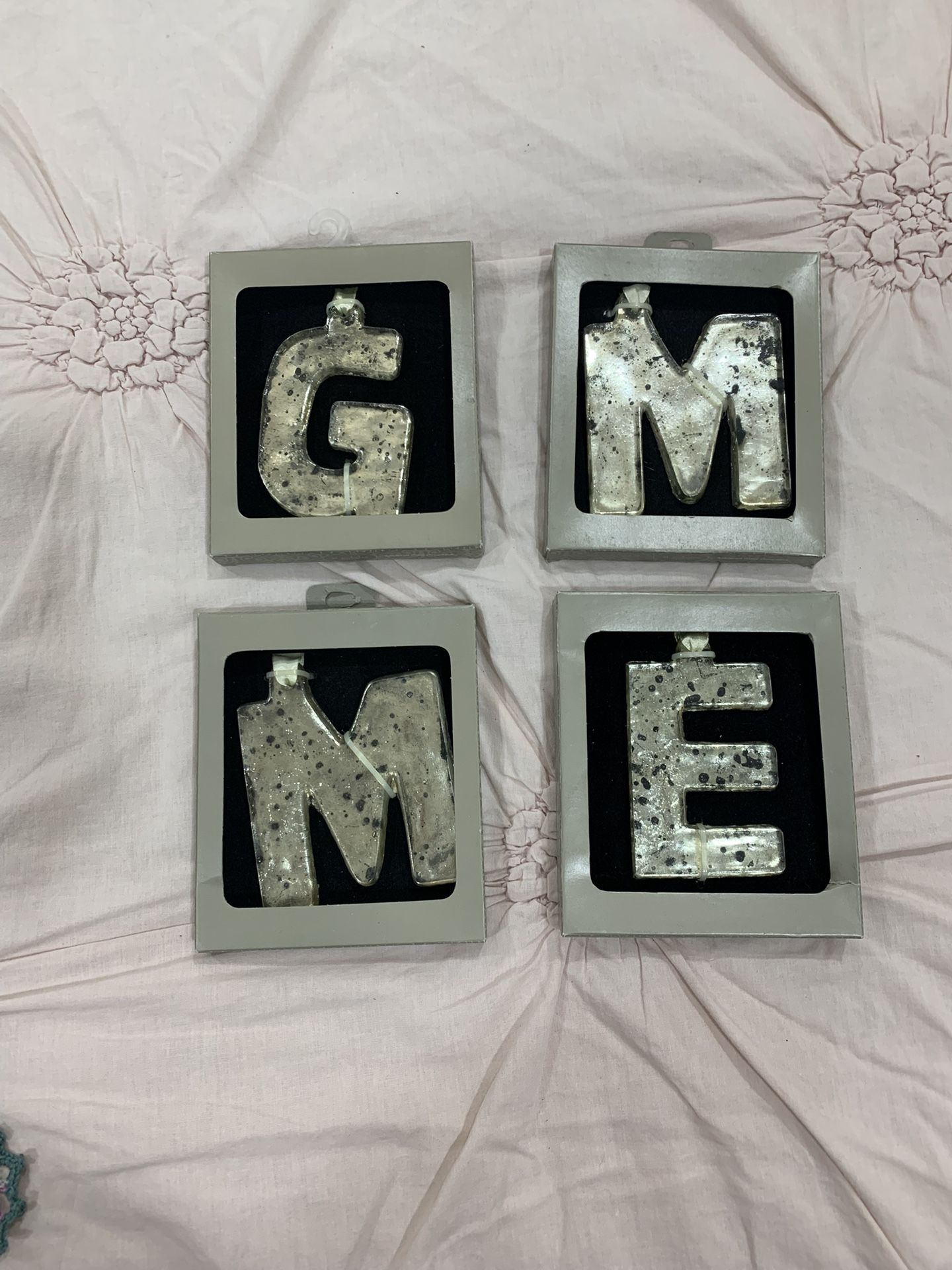 Ornaments/ Letters 