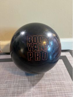 900 Global Boo Yah Pro 15lb Bowling Ball