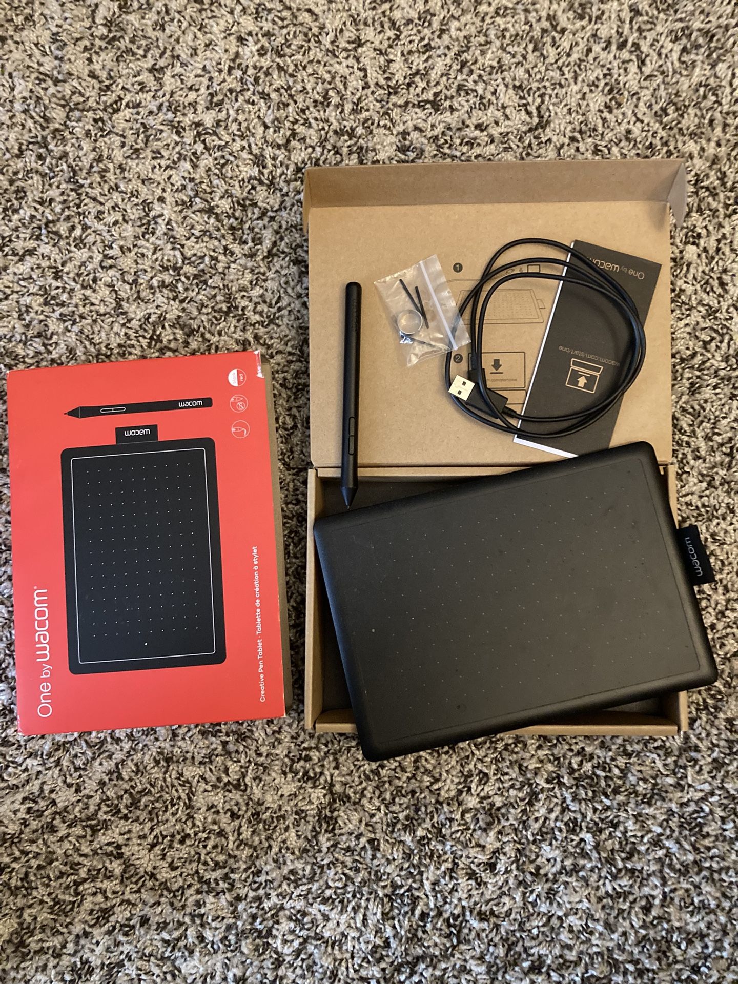 Wacom Drawing Tablet With Stylus Pen