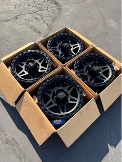 8 Lug Method MR312 18" For 8x165 Duramax Chevy Silverado GMC Sierra 2500 Dodge Ram Cummins 2500