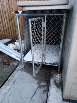 Dog kennel