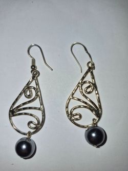Tear drop earing