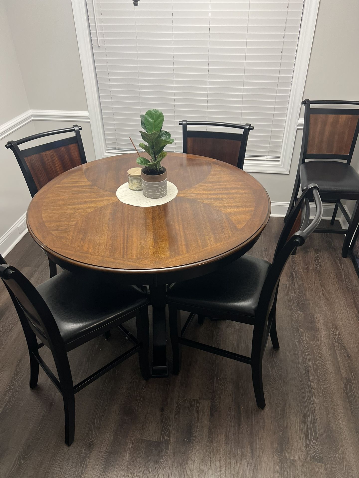 Dining Set