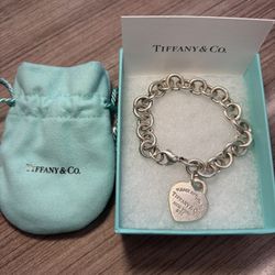 Return To Tiffany  Heart Tag Charm  Bracelet 
