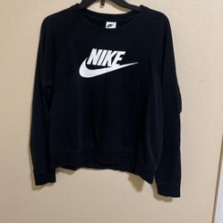 nike sweatshirt