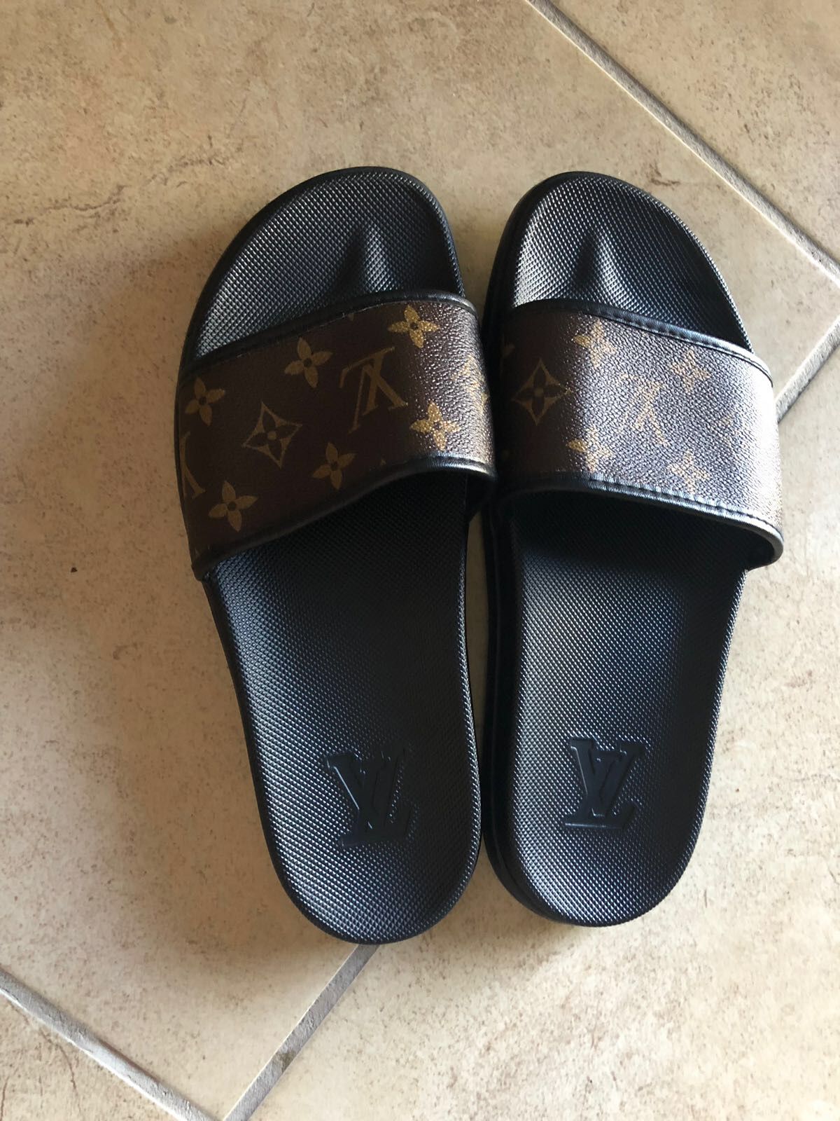 Louis Vuitton Waterfront Mule Sandals for Sale in Miramar, FL - OfferUp