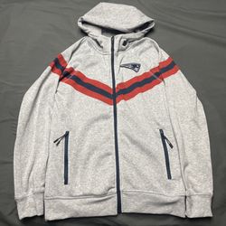 Men’s New England Patriots Grey Zip-up Hoodie - Size Small 