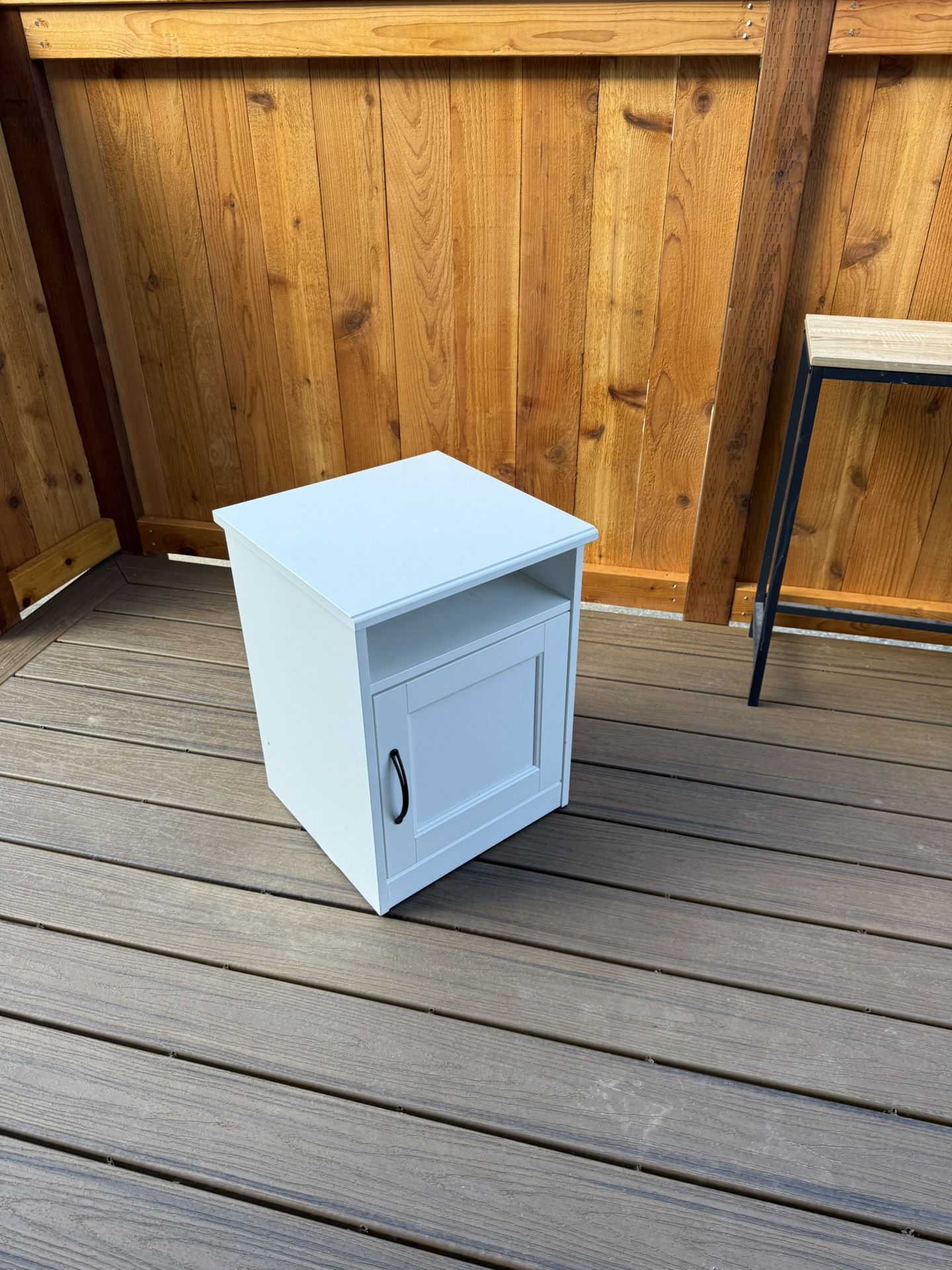Free Side Table