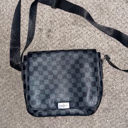 Louis Vuitton Pm  messenger Crossbody Bag 