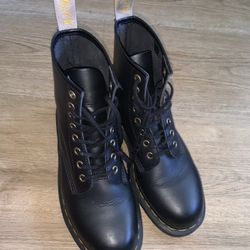 Doc Martin Boots