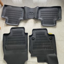 RAV4 Floor Mat 2024