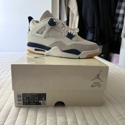 Jordan 4 SB Navy